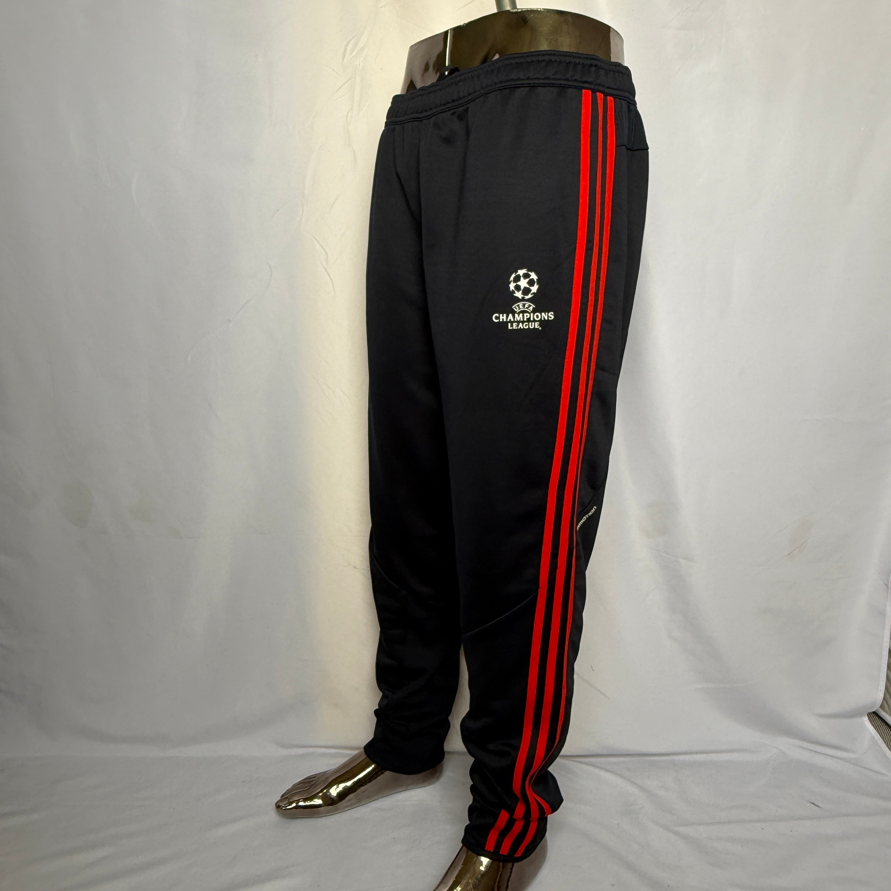 adidas FC Bayern München Track Pants / Jogginghose – Champions League – Gr. L