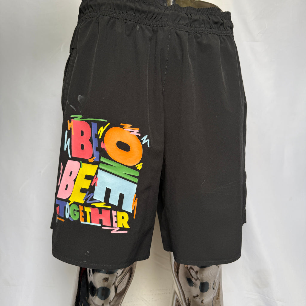 adidas Shorts / kurze Hose  – “Be One Be Together” – Gr. L