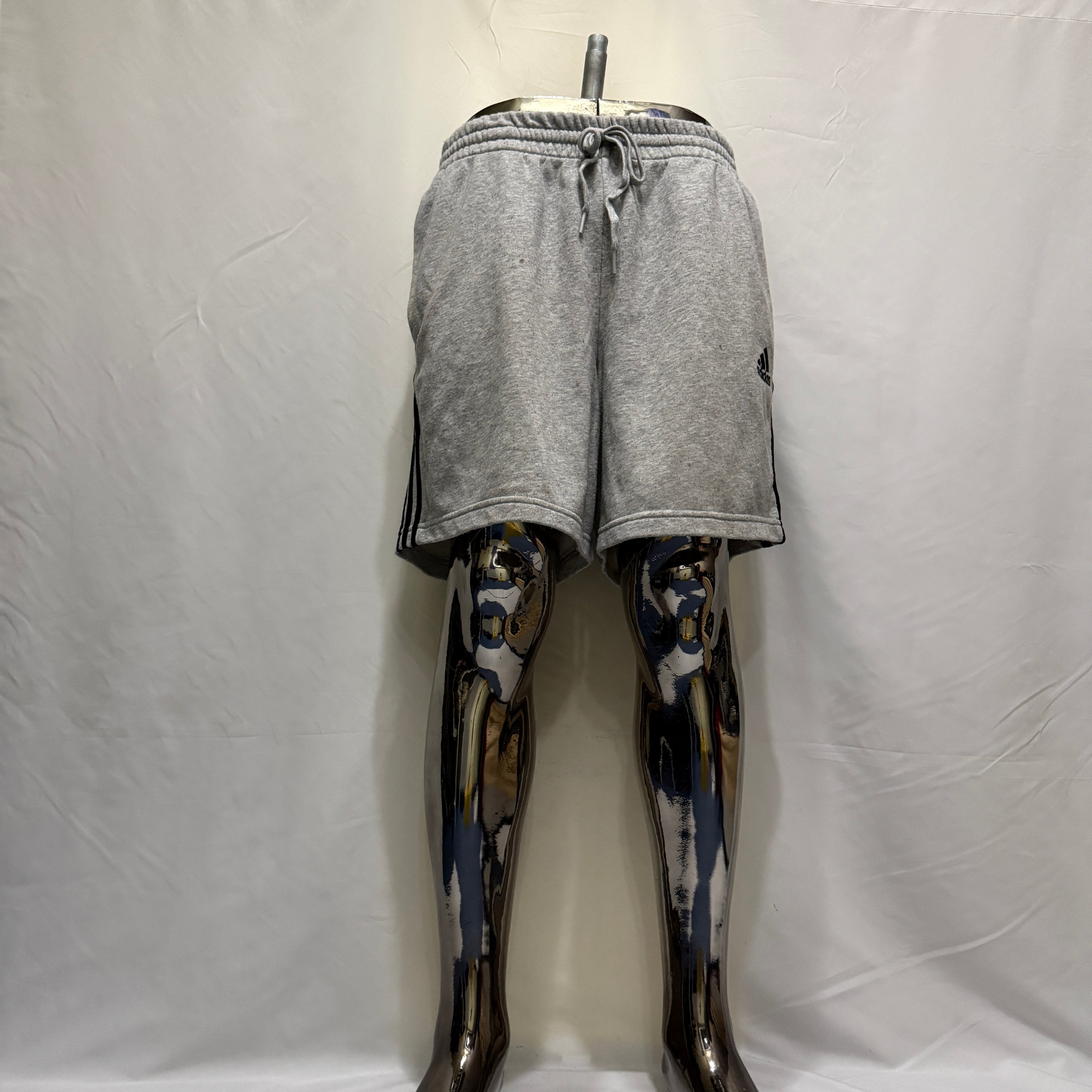 adidas 3-Stripes Shorts / kurze Hose – Gr. L