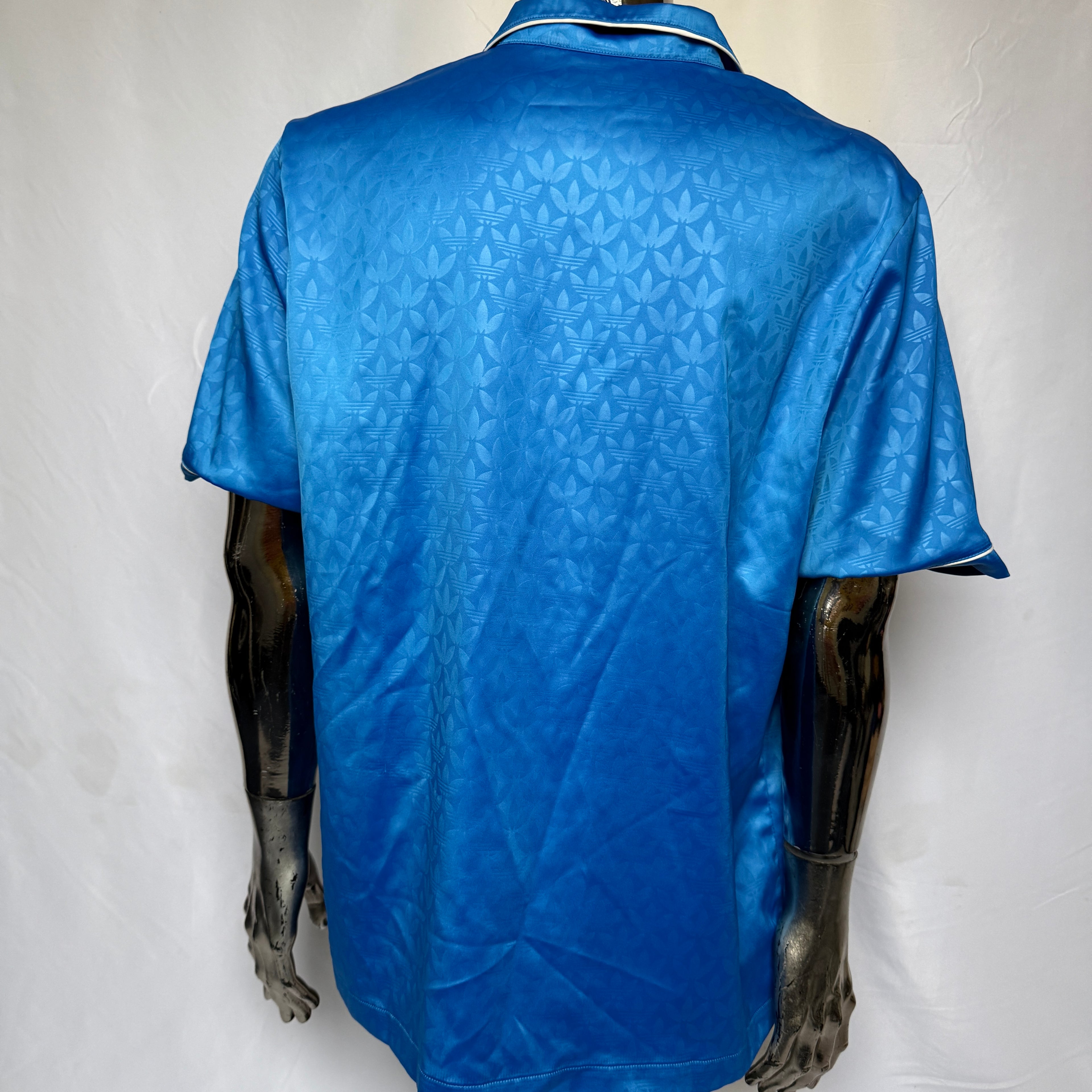 adidas Graphics Monogram Hemd / Shirt – limited – Gr. L