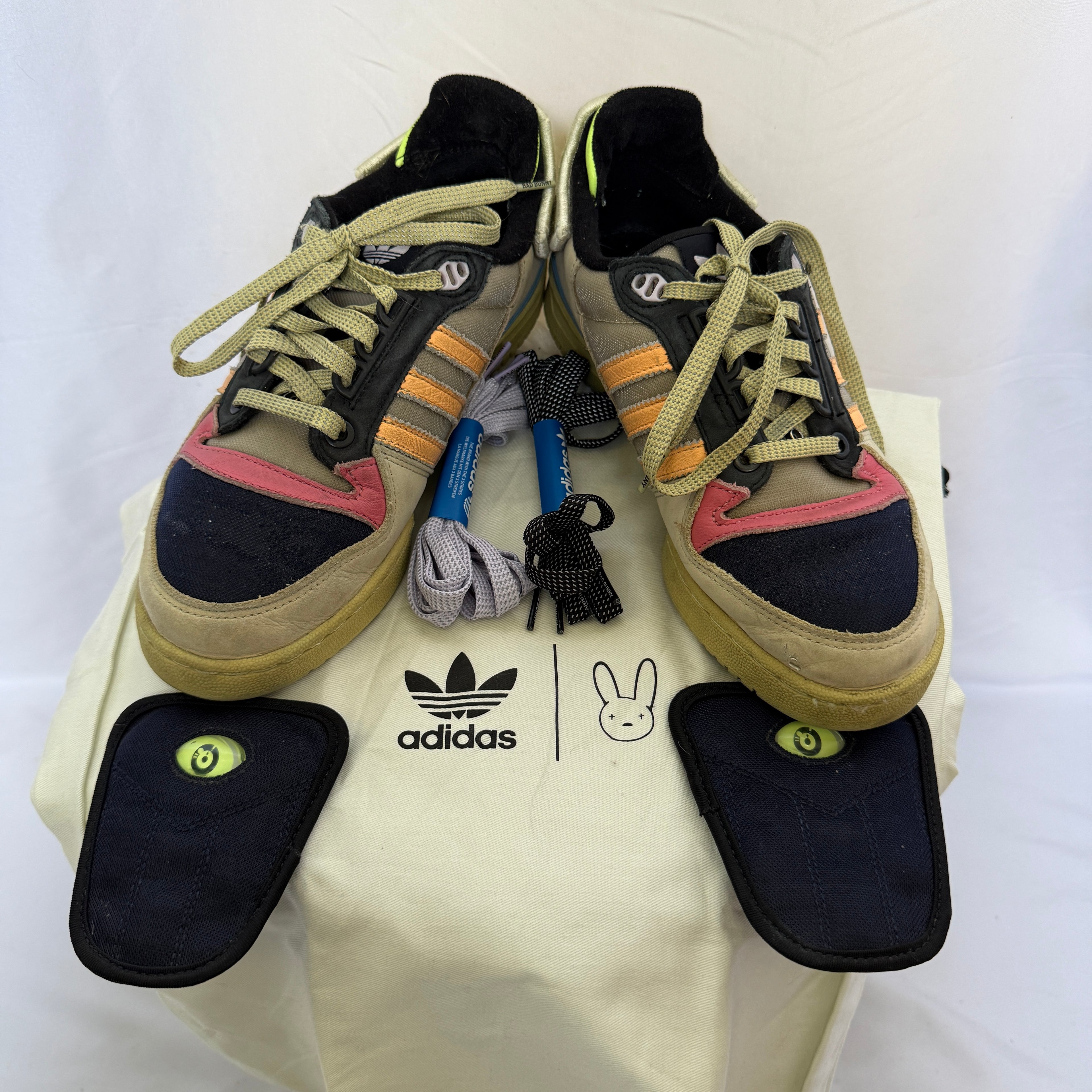 adidas x Bad Bunny Forum PWR „Benito“ – Sand / Acid Orange – Größe 39 1/3