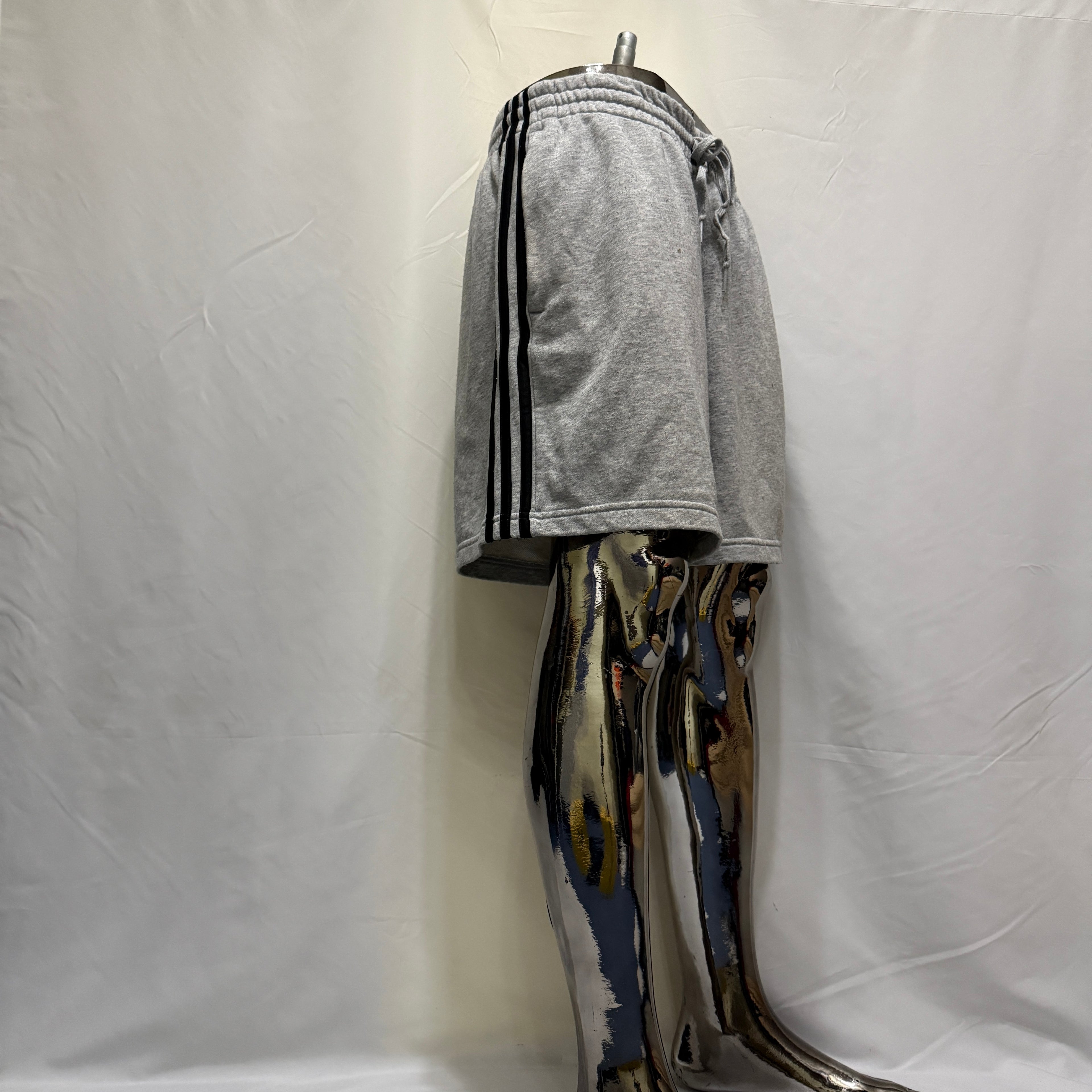 adidas 3-Stripes Shorts / kurze Hose – Gr. L