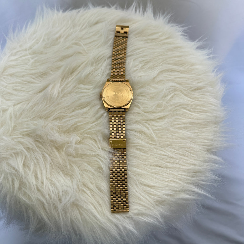 adidas Armbanduhr – Minimal Trefoil – Gold – Metallarmband – Unisex